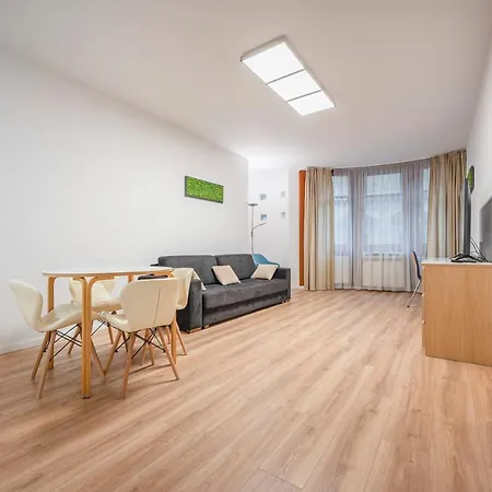 Modern Apartment With Garage Budapest Exterior photo